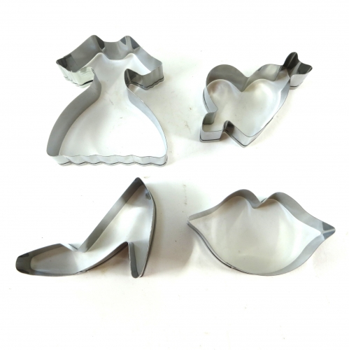 4 DARABOS SÜTEMÉNYKISZÚRÓ - CSAJOS